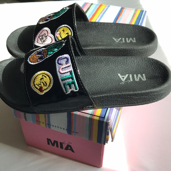 MIA Kids black slides. Size Small 13/1 - Picture 3 of 8
